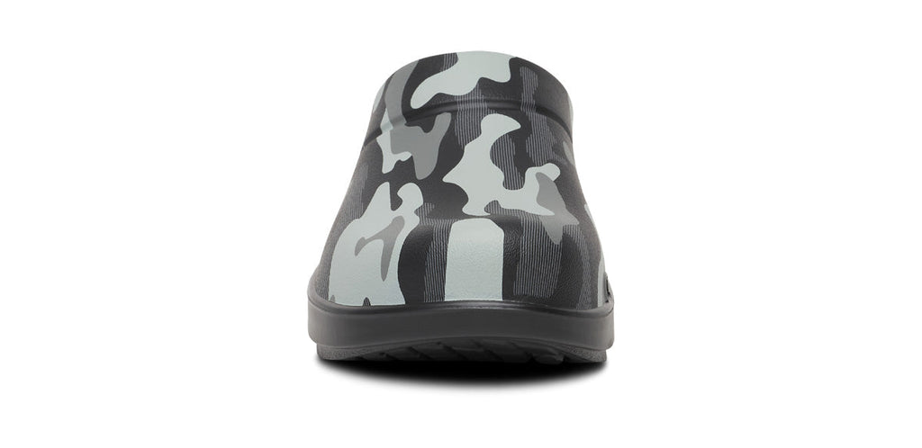 Women's OOcloog Luxe Clog - Night Camo