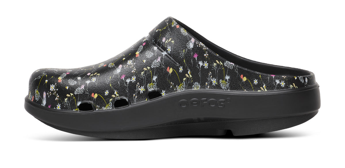 Women's OOcloog Limited Edition Clog - Meadow