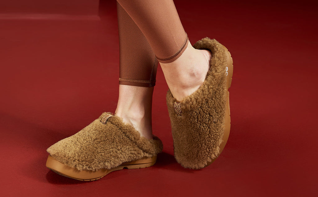 Women's OOcoozie Sherpa Mule - Café Spice