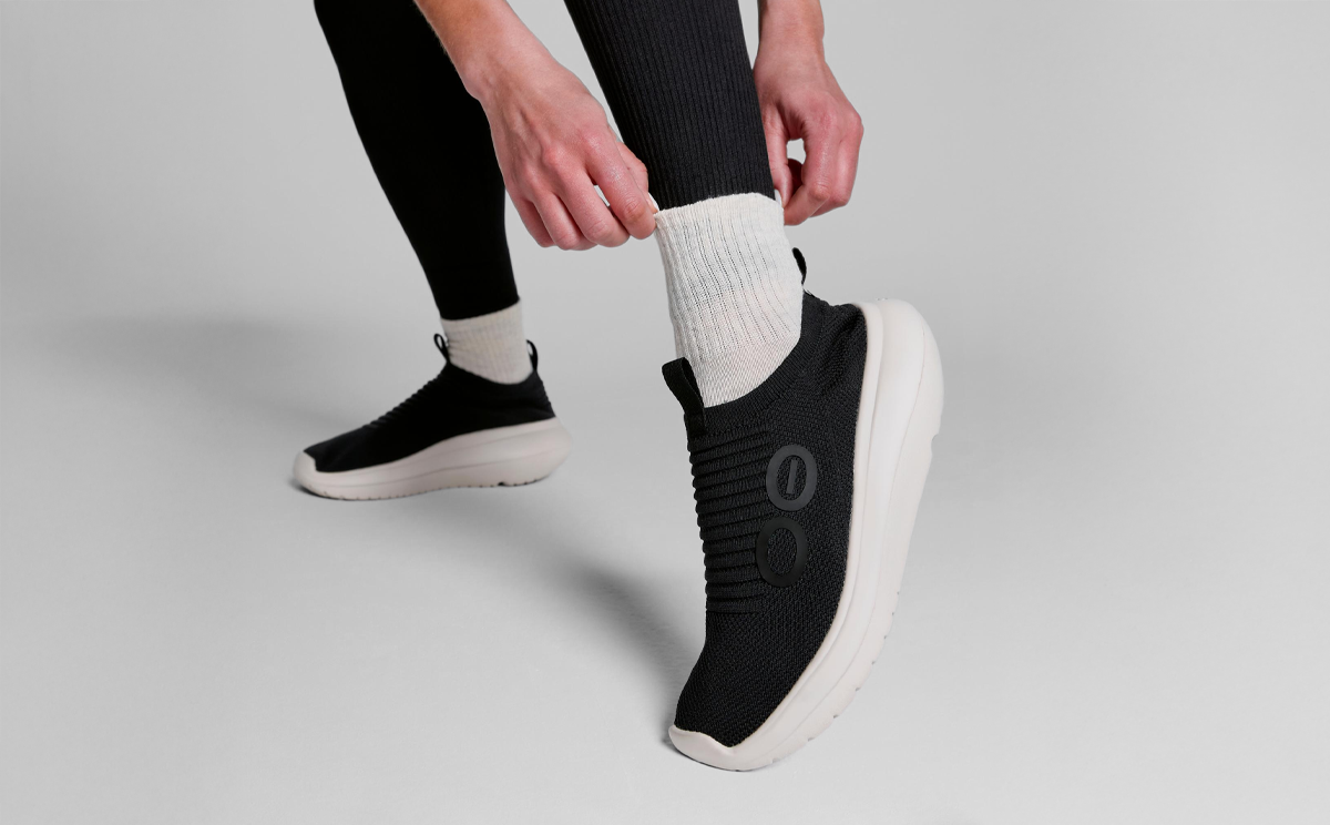 Women's OOmy Zen - Chalk Black